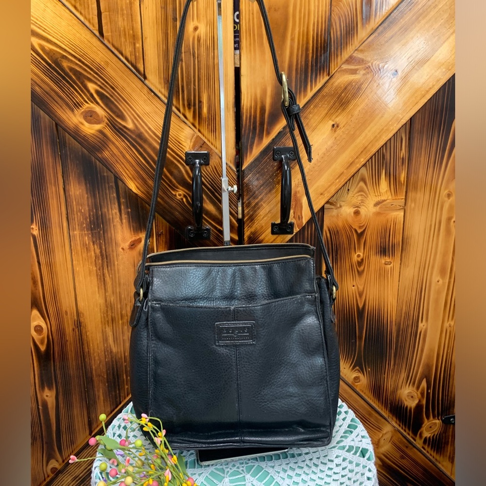 Relic Black Leather Messenger Bag